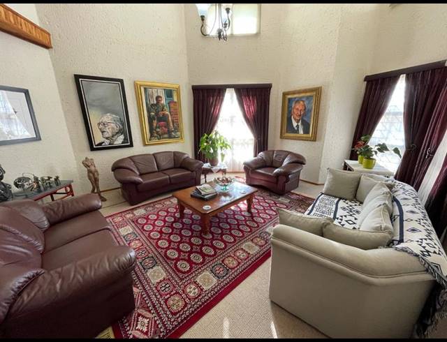 6 BEDROOM HOUSE FOR SALE IN RANT EN DAL